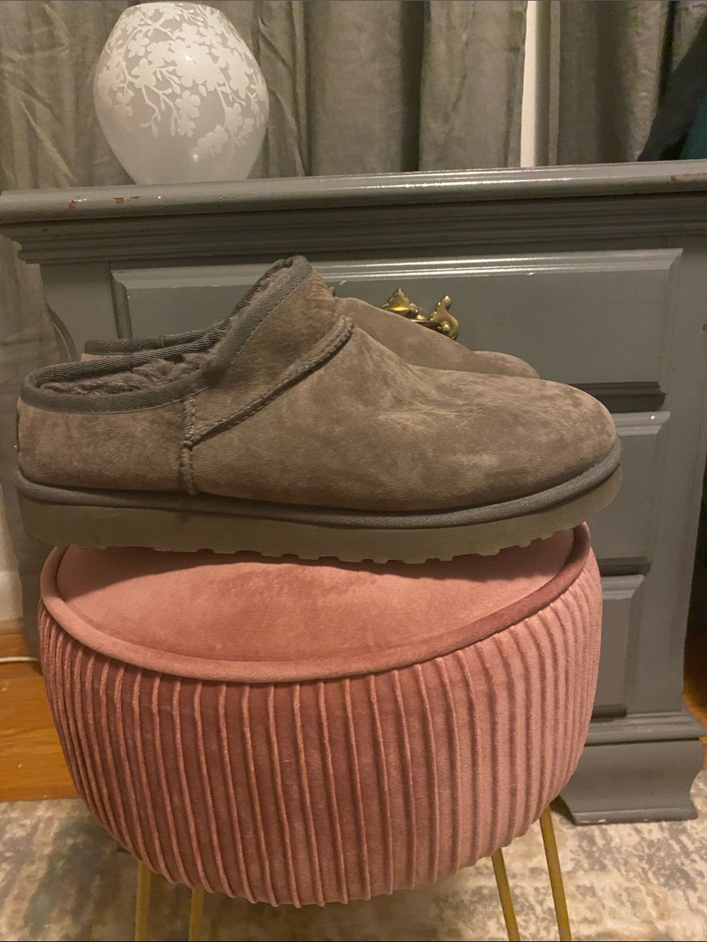 UGG Short Suede Shearling Clog in Taupe